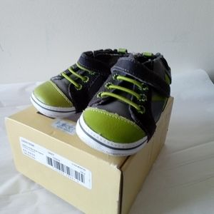 Robeez Lucky Star Leather Green and Gray Infant Shoes Size 3 6-9 Months with Box